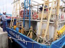 Buộc tháo dỡ tàu tráo vỏ thép Trung Quốc