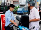 Dán tem cây xăng để trị gian lận