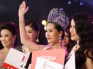 Đòi tước vương miện, xin hỏi cục trưởng dùng luật nào?