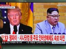 Ông Kim Jong-un bất ngờ ‘nắn gân’ ông Trump
