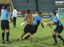 V-League mùa World Cup: Trọng tài bị đuổi đánh,PV bị hành hung