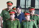 Bán nhà, vợ bỏ vì cờ bạc do 2 cựu tướng công an ‘bảo kê’