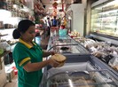 Món ngon, lạ nổi tiếng đổ về TP.HCM đón Tết