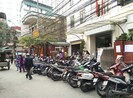 Hà Nội vận động dân làm bãi gửi xe