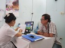 Bi hài chồng đưa vợ đi cai rượu