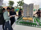 Vàng tăng giá, bất động sản có bớt nóng?
