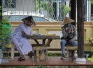 Các chiêu lách luật của hướng dẫn viên người Hàn