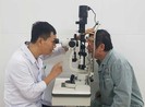 Lạm dụng thuốc, nhiều người trẻ bị đục thủy tinh thể