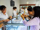 Người mua vàng cười tươi, kẻ găm giữ USD khóc thầm