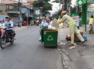 Nỗi lo của người thu gom rác trong mùa dịch Corona