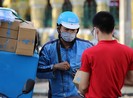 Shipper kiếm tiền triệu mỗi ngày nhờ giao hàng ‘mùa’ dịch