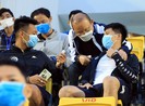 Bóng V-League lạc lõng lăn giữa mùa dịch