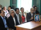 2 mẹ con yêu cầu tòa bồi thường 12,4 tỉ