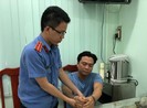 Đại úy công an ‘làm ăn’ với người bị giam