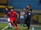 Ghế nóng bất thường ở V-League