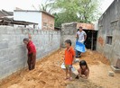 Chuyện cổ tích có thật của gia đình bé Phi Long