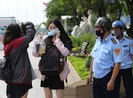 TP.HCM ra quân xử phạt không đeo khẩu trang nơi công cộng