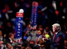 Khó khăn đang bủa vây ông Trump