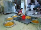 Người dân chỉ điểm cơ sở chế biến thực phẩm bẩn