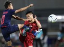 Dịch COVID-19 không thi đấu, BĐVN vẫn vượt Thái Lan 20 bậc