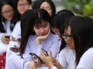 Hiểu đúng quy định cấm dùng điện thoại trong lớp học