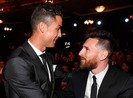 Không Ronaldo, Messi trong danh sách đề cử xuất sắc châu Âu