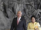 Malaysia điều tra tài khoản ngân hàng của vợ thủ tướng