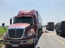 Va chạm với xe đầu kéo, người phụ nữ chết tại chỗ