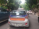 Sở GTVT Hà Nội yêu cầu các hãng taxi gỡ khẩu hiệu