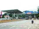 Giả đoàn cứu trợ để được miễn phí qua trạm BOT
