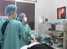 Những đêm trực thầm lặng dài bất tận của bác sĩ nội soi