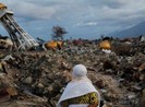 Cảnh báo sóng thần sau động đất ở Indonesia