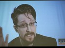 Edward Snowden: 'Ai cũng nằm trong danh sách theo dõi'