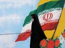 COVID-19 Iran: Gần 1.000 người chết, tiếp tục bị Mỹ trừng phạt