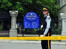 Quân nhân Canada bị bắt vì lao xe tải vào dinh thủ tướng