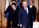 Ông Putin, ông Zelenskiy điện đàm về nội chiến Đông Ukraine