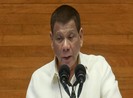 Ông Duterte: Dùng xăng khử trùng khẩu trang không phải lời đùa