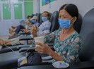 Bệnh nhân truyền hóa trị được phục vụ như trên một chuyến bay