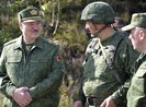 Belarus đóng biên giới phía Tây, quân đội vào thế báo động cao