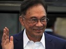 Lãnh đạo đối lập Malaysia tuyên bố có đủ 'đa số' tại quốc hội