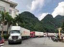 Hơn 700 xe thanh long, mít, ớt... đang ùn tắc tại cửa khẩu