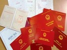 Bắt cựu chủ tịch xã làm giả con dấu, tài liệu