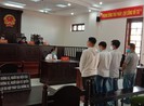 Bị cáo khai về 25 triệu đồng ở túi quần sau, tòa trả hồ sơ