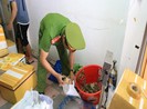 Đà Nẵng: Phát hiện tôm hùm bơm tạp chất tăng trọng