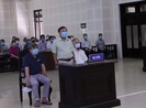 Tòa trả hồ sơ vụ cha chỉ định thầu cho con trai