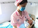 1 sản phụ 'đẻ rớt' trên xe grab trong lúc tới bệnh viện