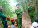 Bàng hoàng phát hiện 2 người đàn ông nằm chết ở bìa rừng