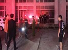 Cháy khu nhà ở sinh viên, 7 người bị kẹt trên tầng 8
