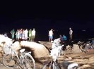 Vợ khóc ngất khi chồng và con tử vong do đuối nước