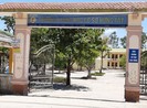 Sự thật học sinh 13 tuổi phải viết giấy nợ với trường